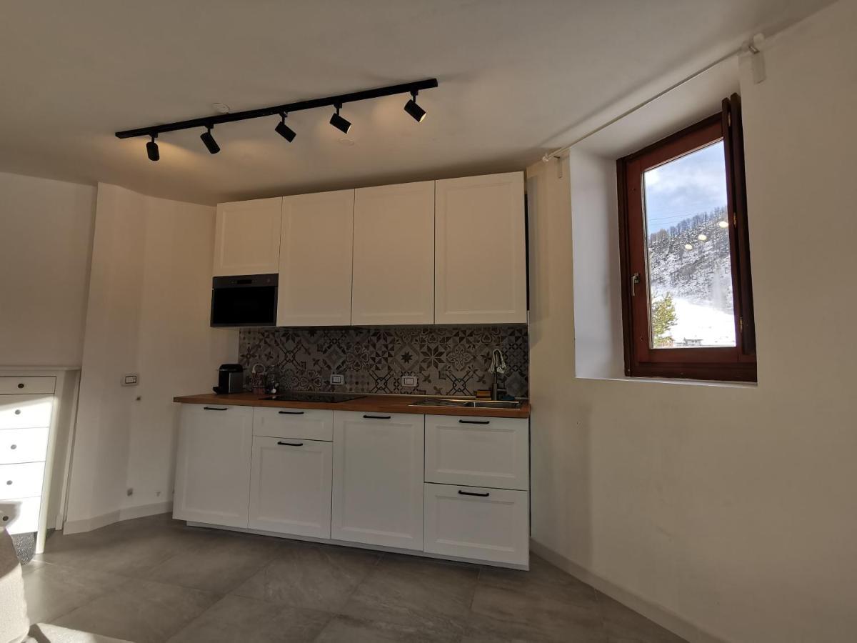 Aura Snowy Peaks Apartment At The Foot Of The Matterhorn - Cerviniaholidays-Com Breuil-Cervinia Exteriér fotografie